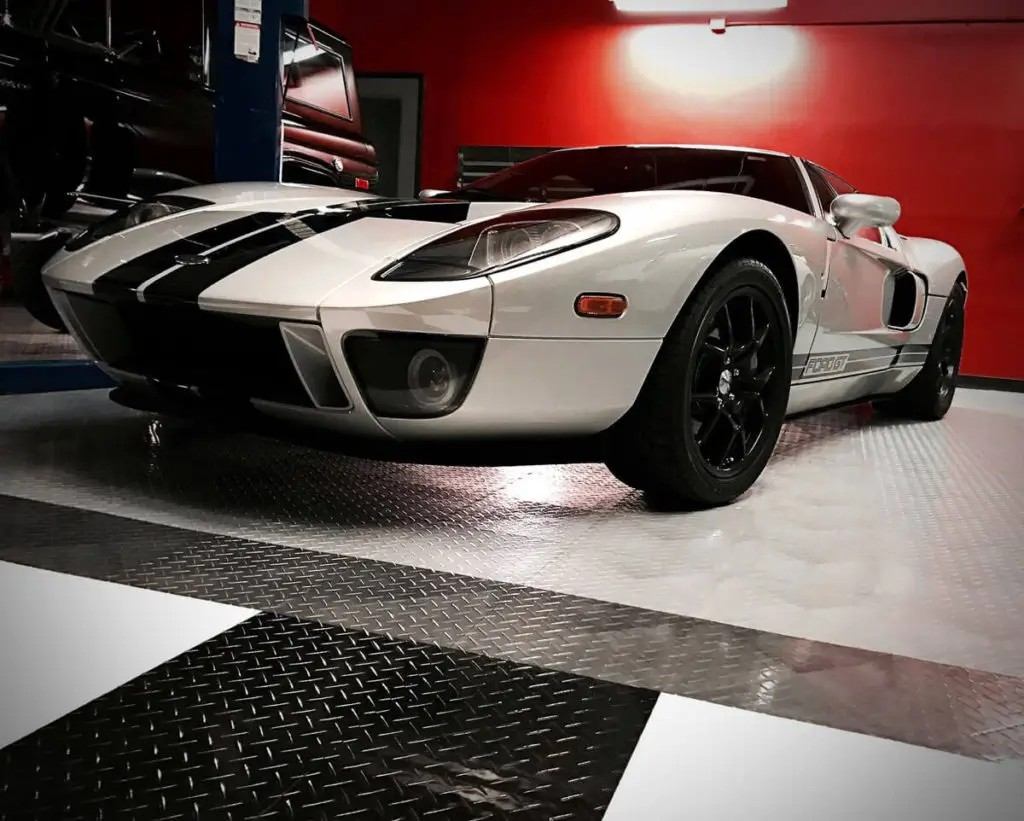 Solid-Top Garage Floors (7)